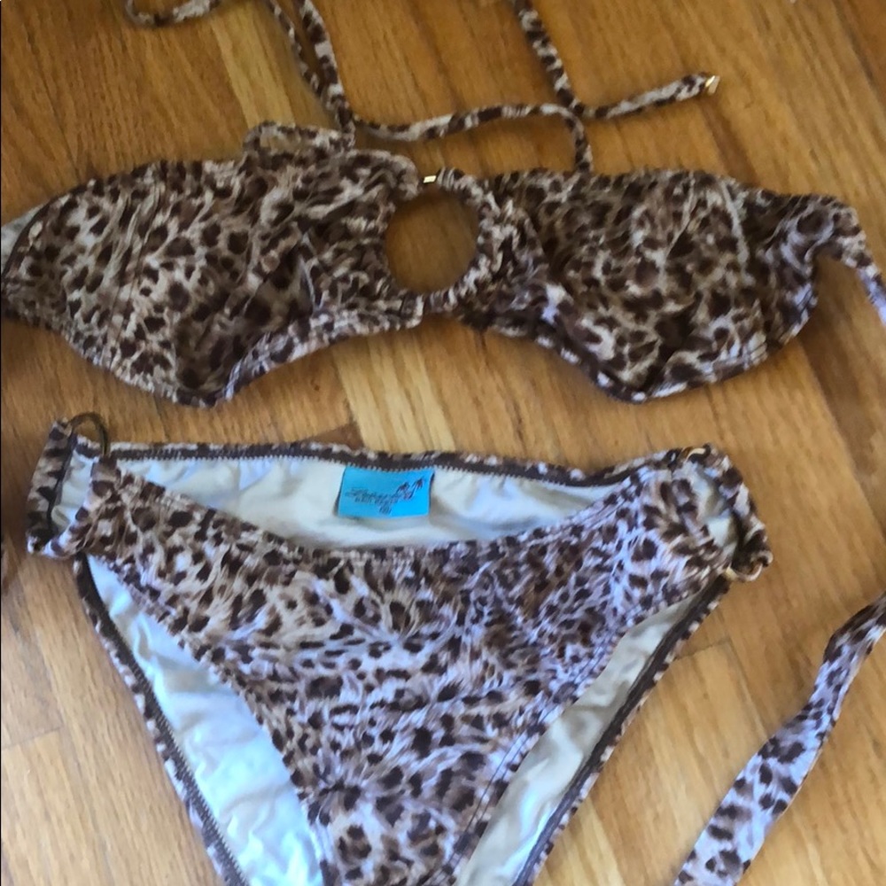 Swim suit